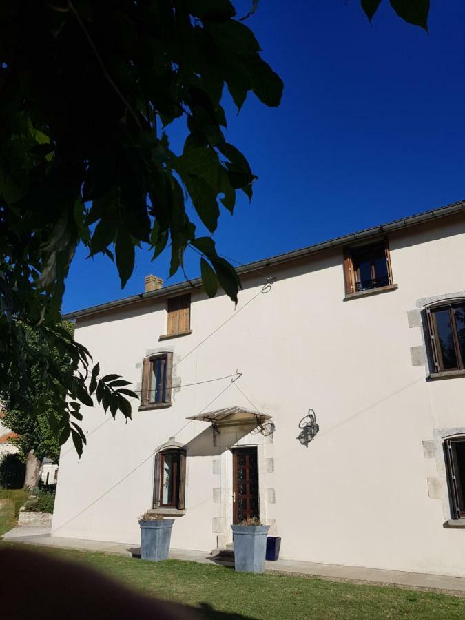 Villa Le Vieux Couvent Deviat Exterior foto